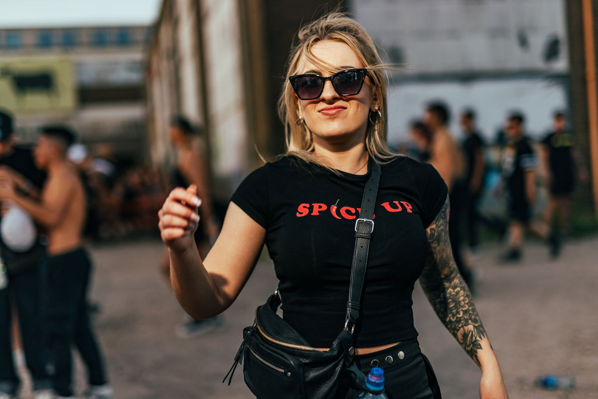 Loading... just a sec